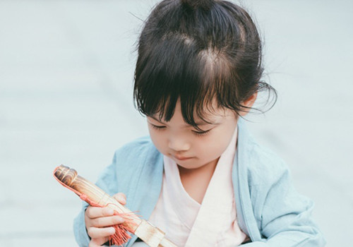 姓莫的女孩名字属水洋气的